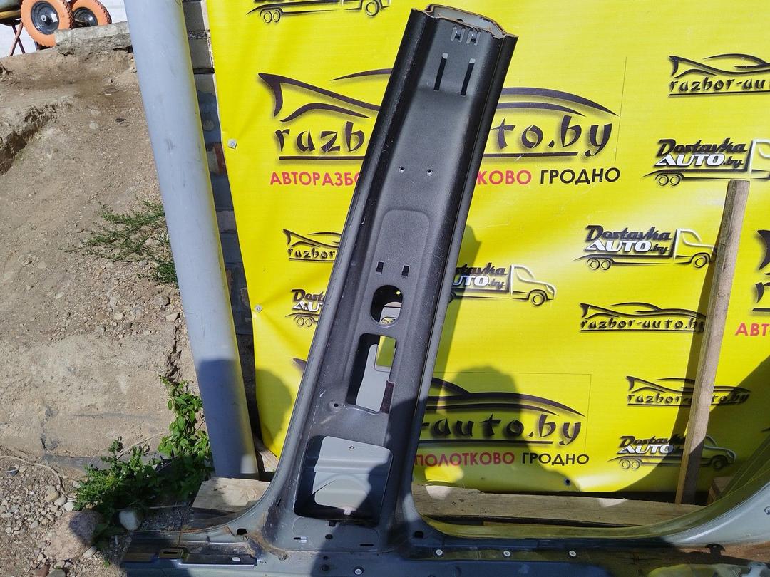 Стойка кузовная центральная правая OO62TM Volkswagen Passat купить с доставкой