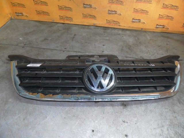 Решетка радиатора GV11HH Volkswagen Touran