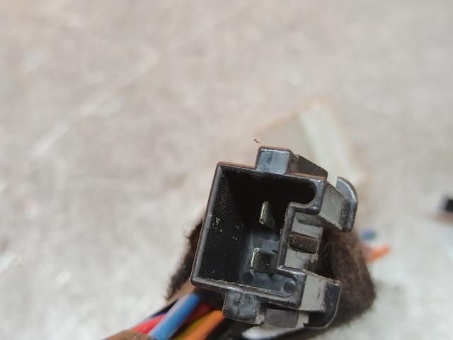 Проводка двери передней правой 00Y401 Saab 9-3 купить с доставкой