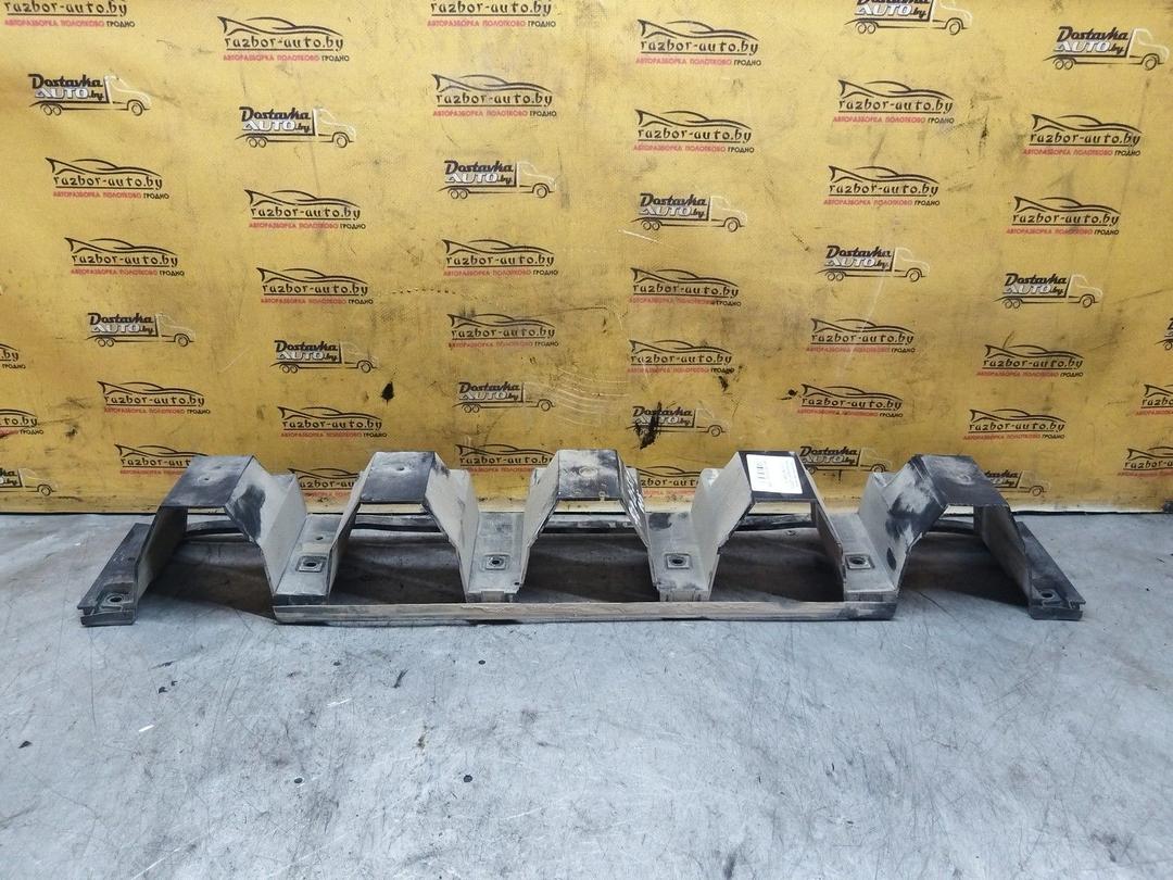 Кронштейн крепления бампера заднего LE2T13 Volvo S40