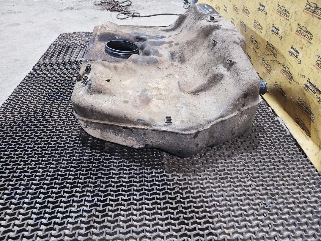 Бак топливный UIFE68 Mitsubishi Carisma купить с доставкой