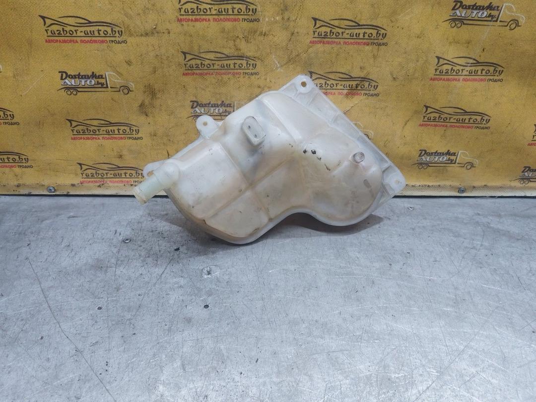 Бачок расширительный Q58UHC Volkswagen Passat купить в магазине запчастей бу