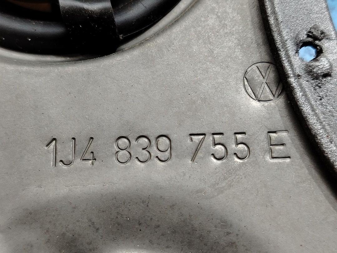 Стеклоподъемник электрический задний левый UNG38K Volkswagen Golf - Фото 6