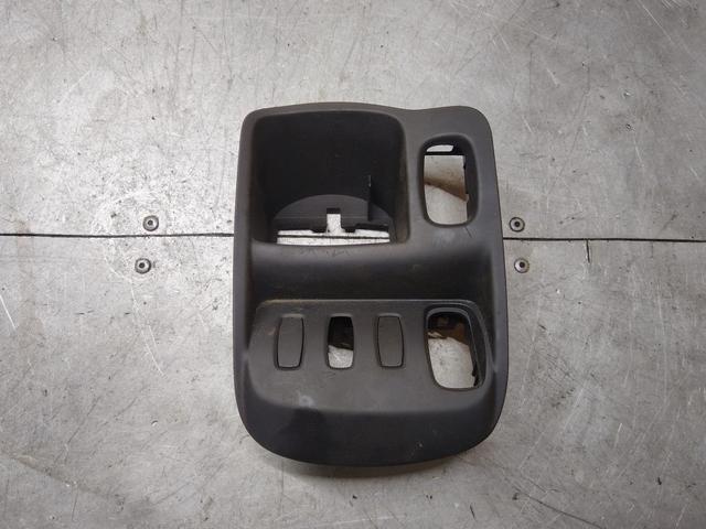 Рамка блока кнопок центральной консоли Z0TN4G Renault Espace - Фото 1