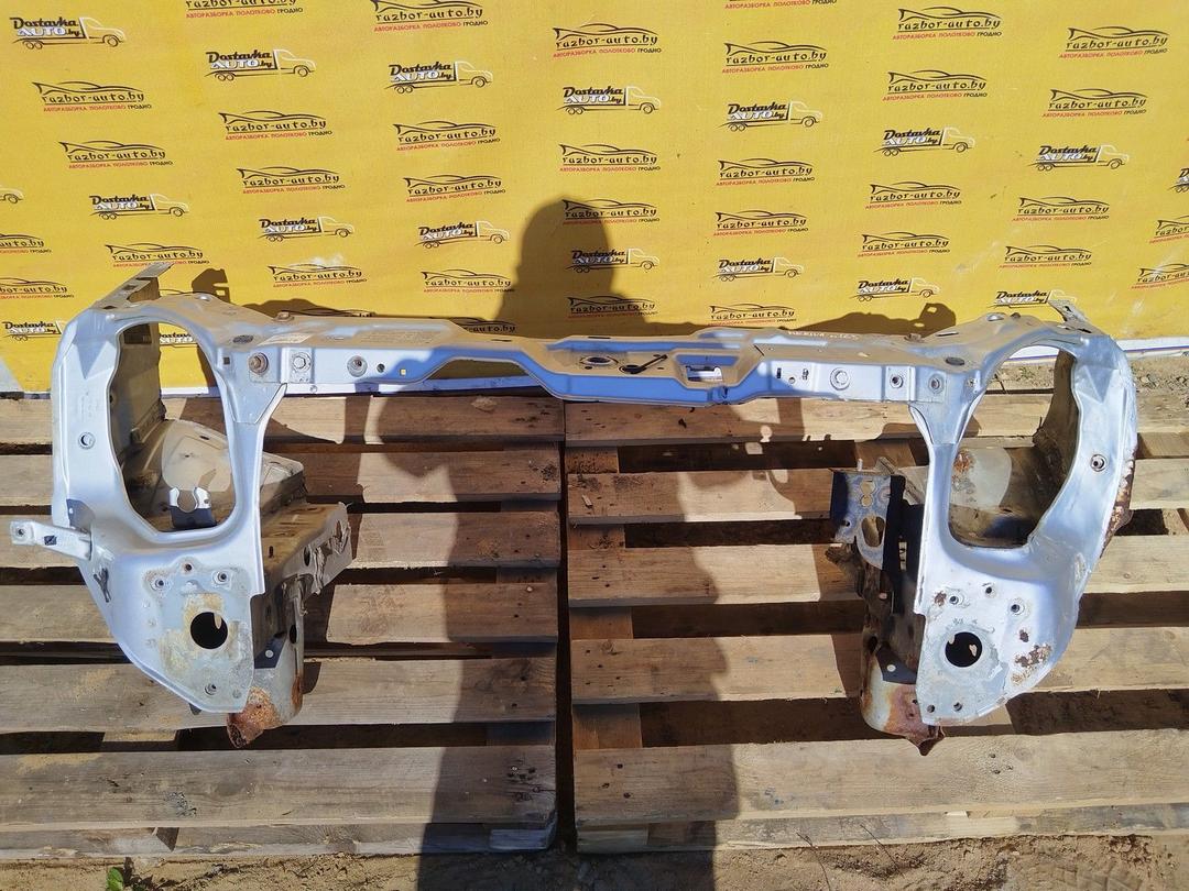 Передняя панель крепления облицовки (телевизор) FLJBIJ Opel Meriva