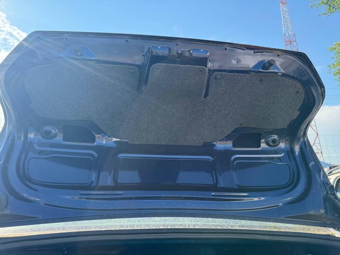 Обшивка крышки багажника WNSQKL Ford Focus