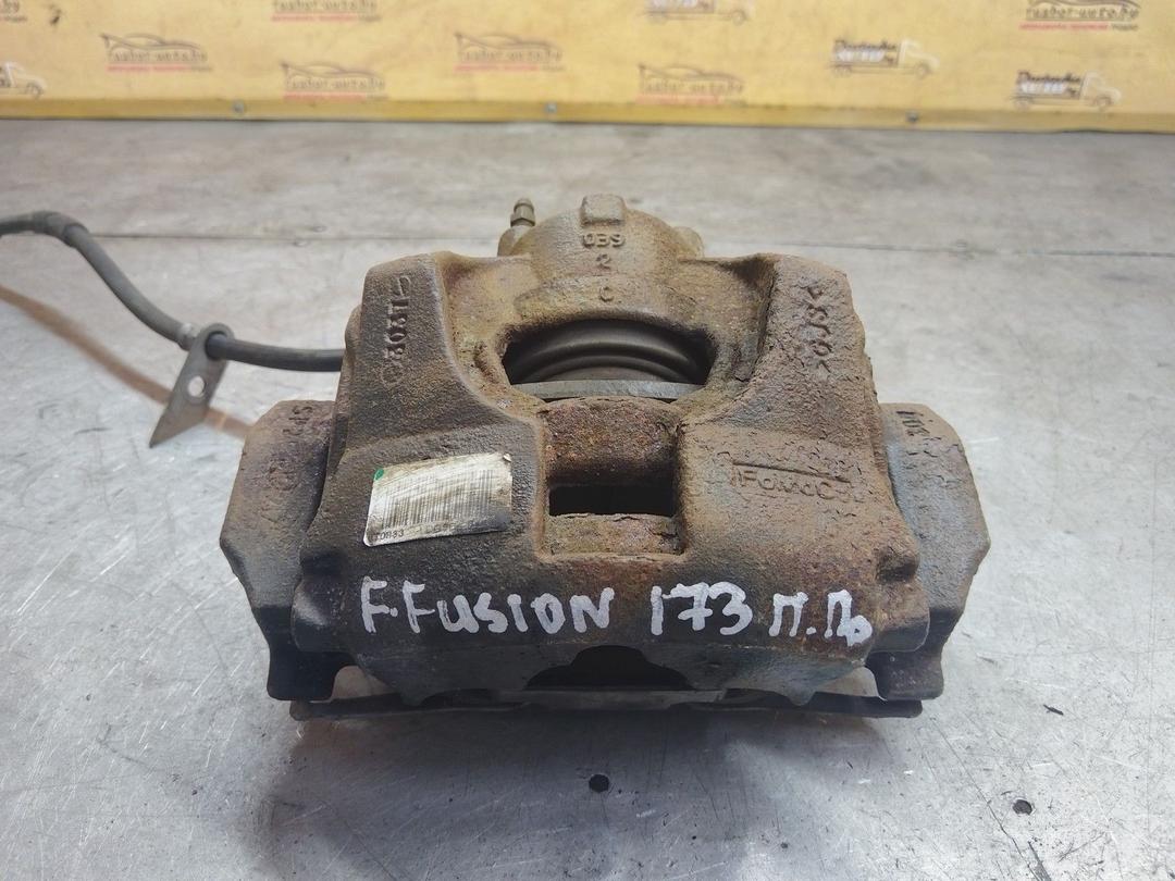 Суппорт передний правый R506XN Ford Fusion