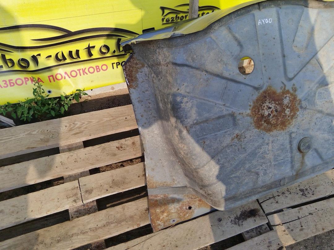 Ниша запасного колеса YXFK9H Toyota Aygo купить в магазине запчастей бу