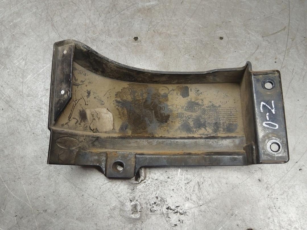 Накладка под фонарь правый M50RQO Opel Zafira купить