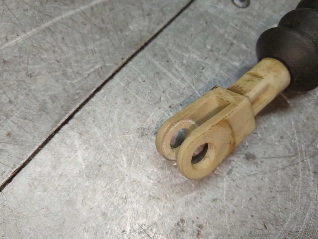 Цилиндр сцепления главный UGUOBY Volvo V40 - Фото 3