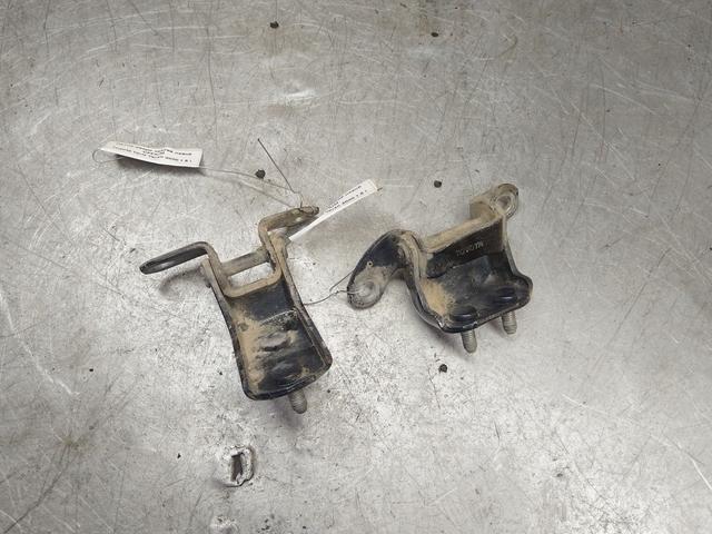 Петля двери задней левой CFFIUM Toyota Yaris Verso купить