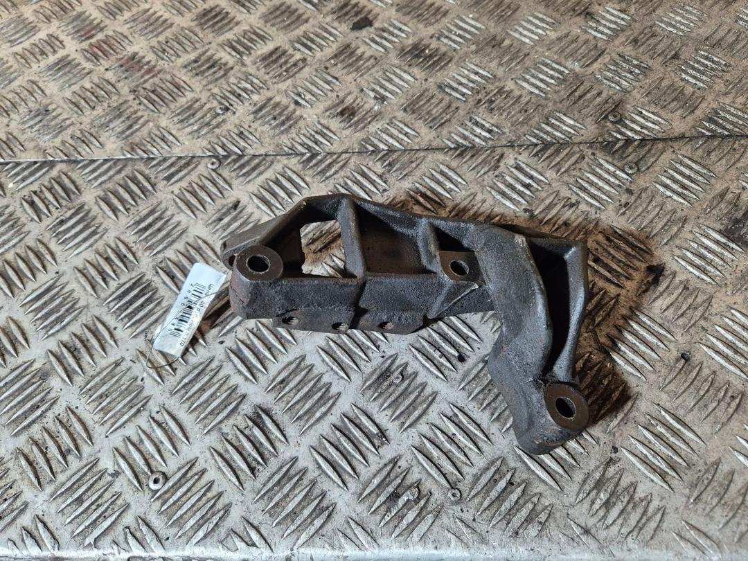 Кронштейн двигателя 70VJWO Opel Astra - Фото 2