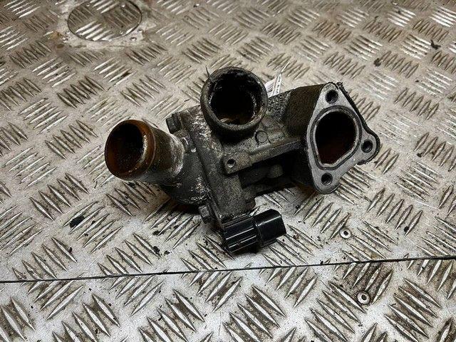 Корпус термостата NSY7GT Mitsubishi Carisma - Фото 1