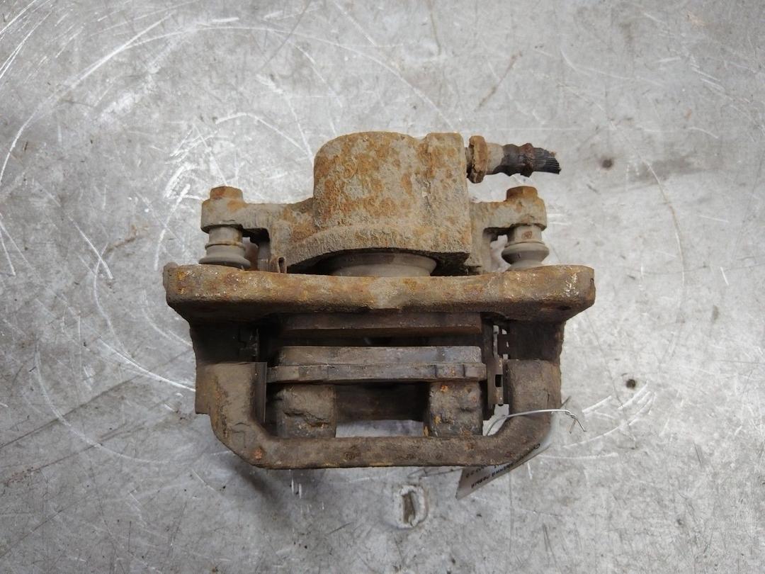 Суппорт задний левый BFC7U3 Toyota Avensis Verso - Фото 5