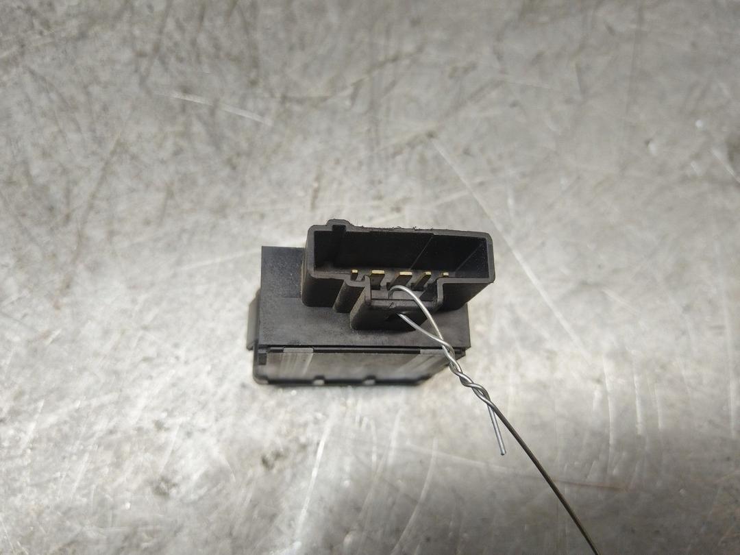 Кнопка корректора фар UQI8HK Citroen Xsara Picasso - Фото 2