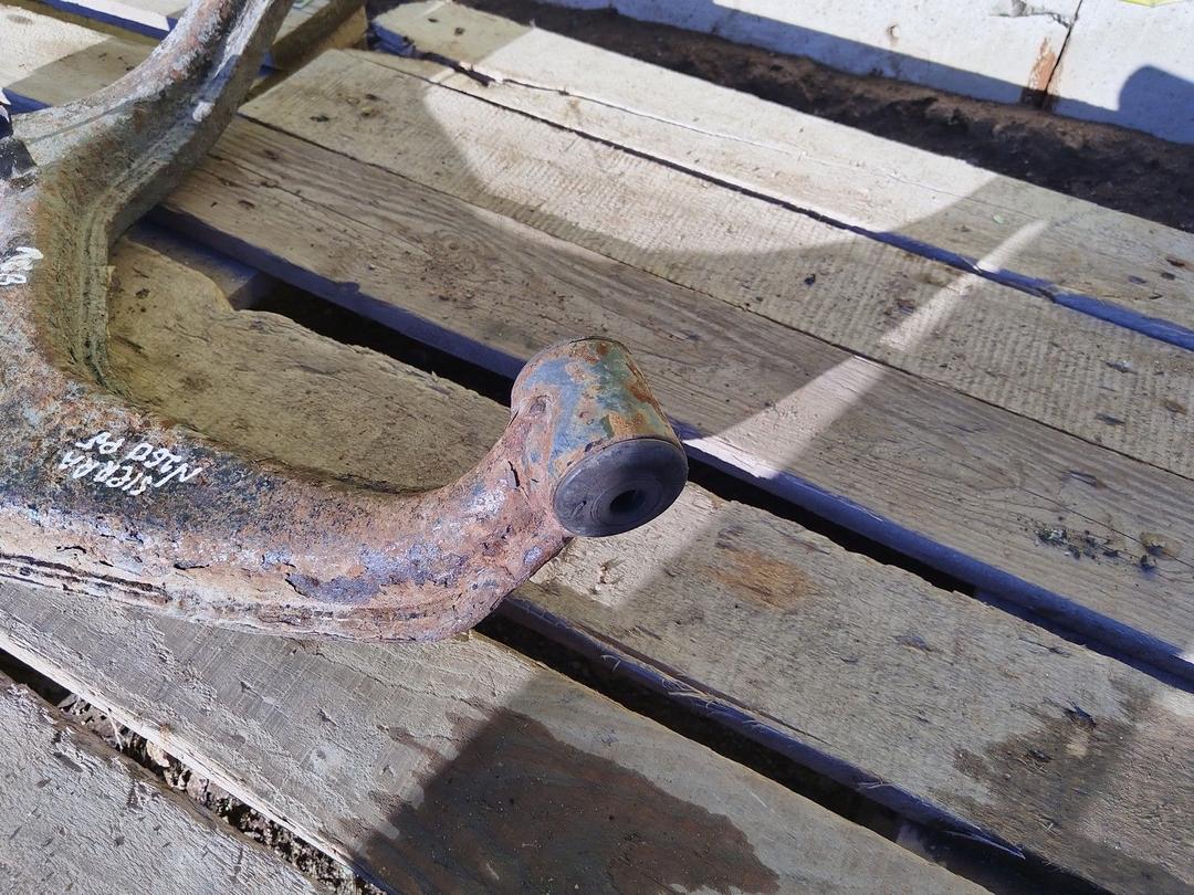 Рычаг задний левый YG0BG2 Ford Sierra undefined