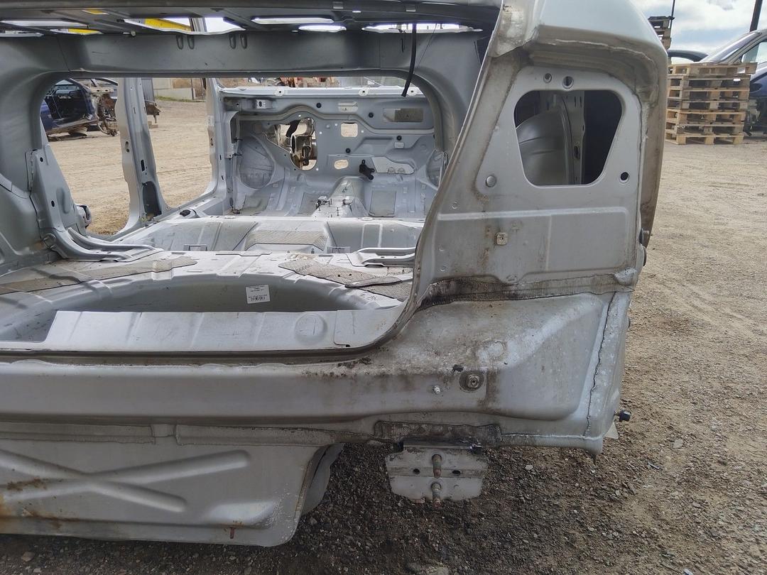 Крыло заднее правое YUX186 Saab 9-3 купить с доставкой