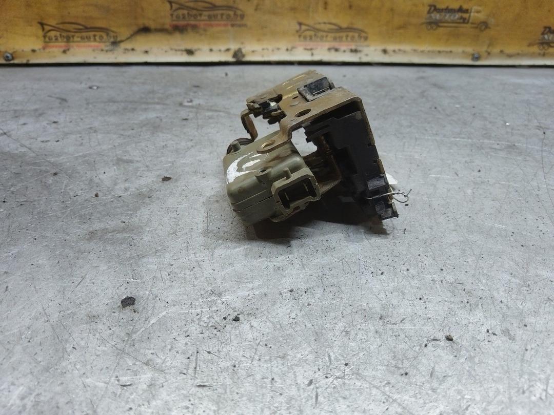 Замок двери задней правой QZI2JE Renault Espace купить в магазине запчастей бу