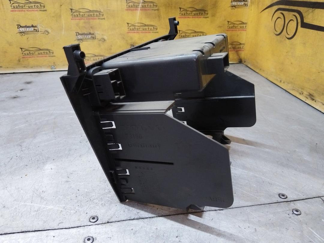 Рамка под магнитолу 4BXC8F Volvo V40 - Фото 3