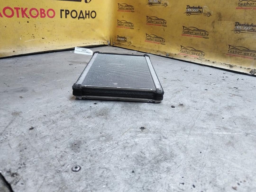 Радиатор отопителя (печки) ER6N3P Mitsubishi Grandis купить в магазине запчастей бу