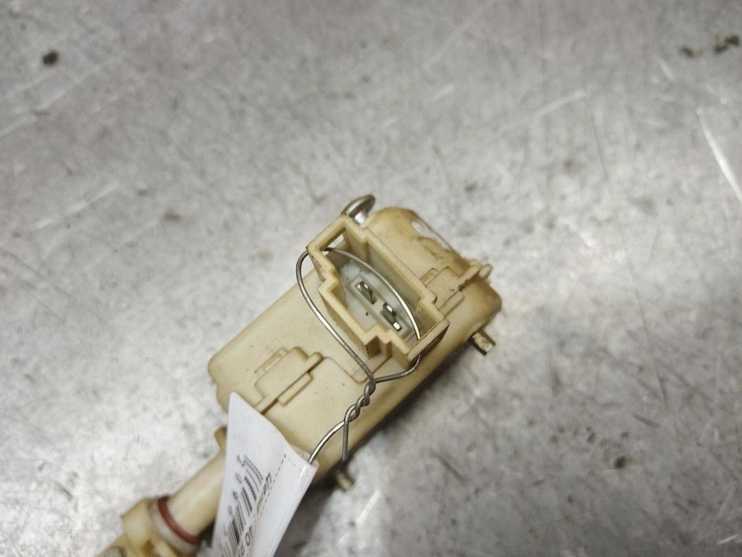 Активатор замка крышки топливного бака 81TYNW Volkswagen Golf - Фото 3