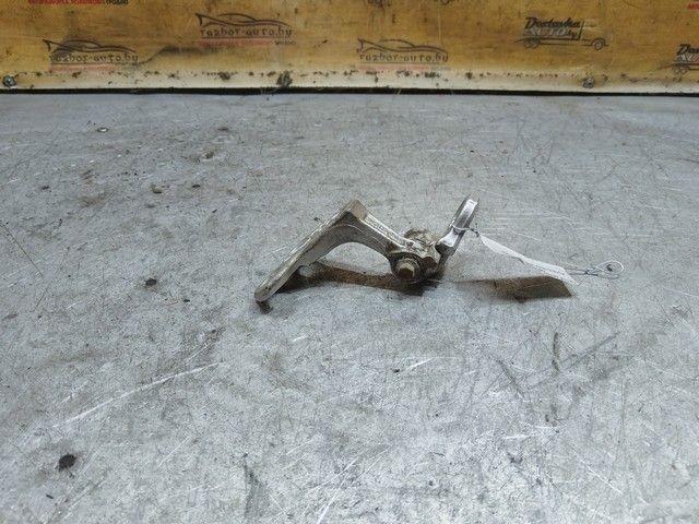 Петля двери задней правой Y6OW65 Ford C-Max купить с доставкой