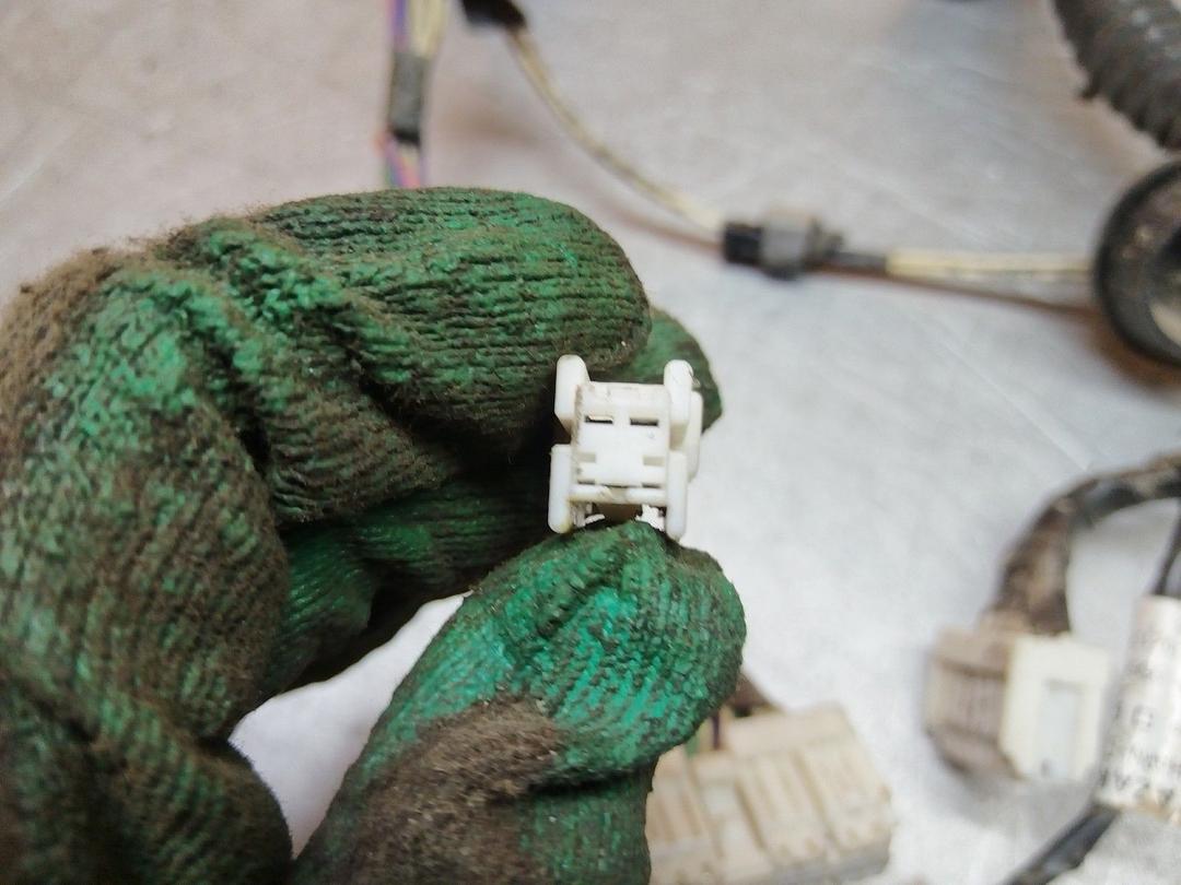 Проводка двери передней левой 6TSK3Y Nissan Note купить с доставкой