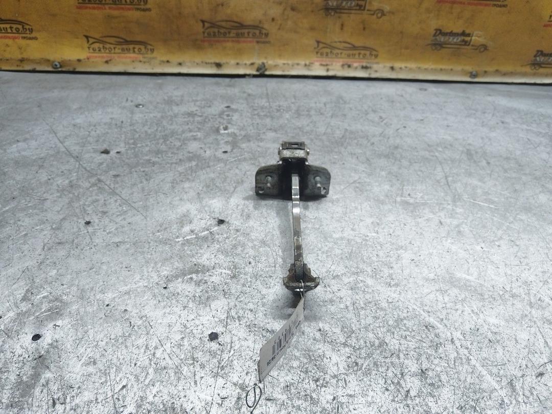 Ограничитель открывания двери передней AX467H Opel Vectra купить в магазине запчастей бу