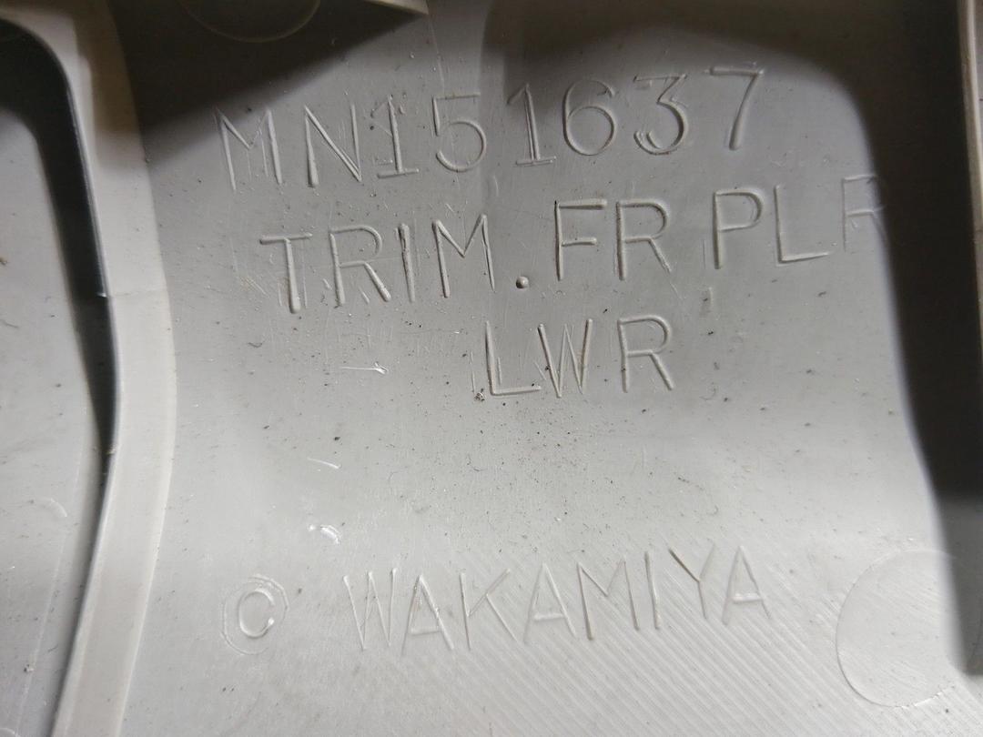 Обшивка стойки передней правой MSN07N Mitsubishi Grandis купить в магазине запчастей бу