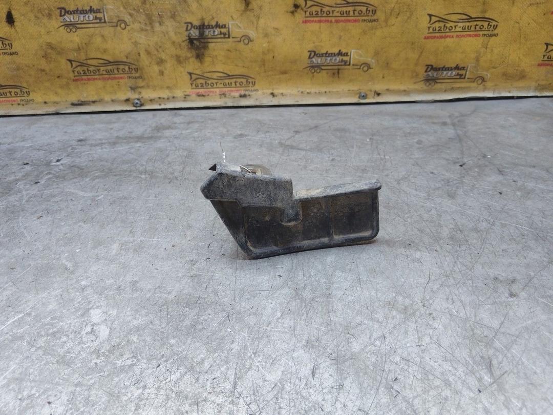 Заглушка порога 8KR66E Toyota Corolla купить с доставкой