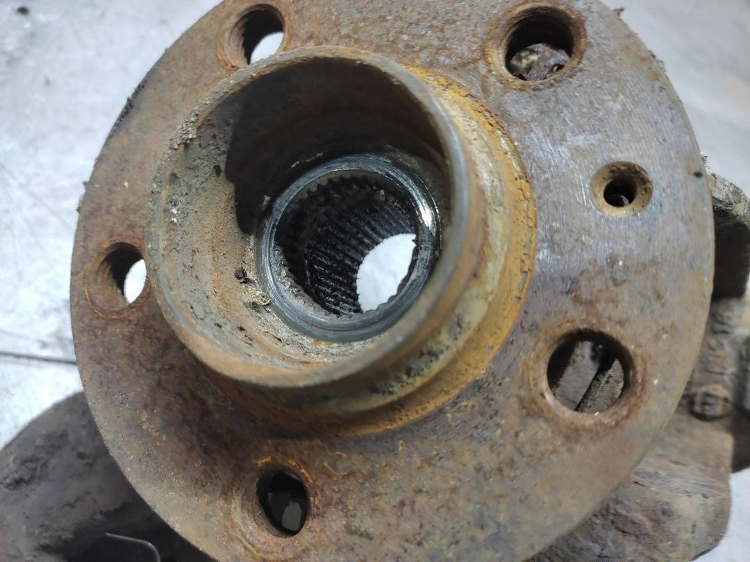 Кулак поворотный правый L65KRL Audi A3 - Фото 2