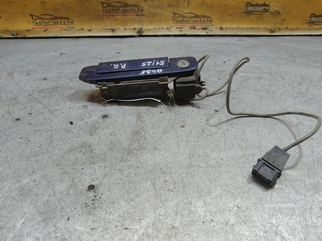 Ручка наружная передняя правая CRP28Z Audi A4 купить с доставкой