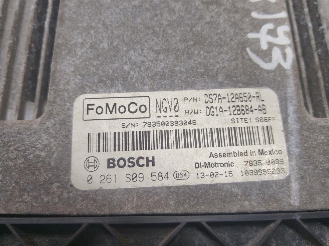 Блок управления двигателем 85GKSA Ford Fusion - Фото 3