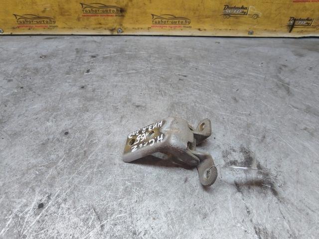 Петля двери задней правой 4HV64D Hyundai Getz купить на авторазборке