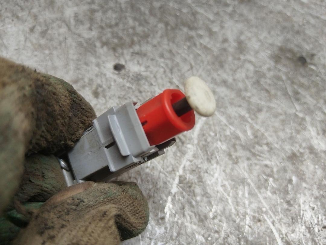 Датчик положения педали сцепления 325M0O Saab 9-3 - Фото 2