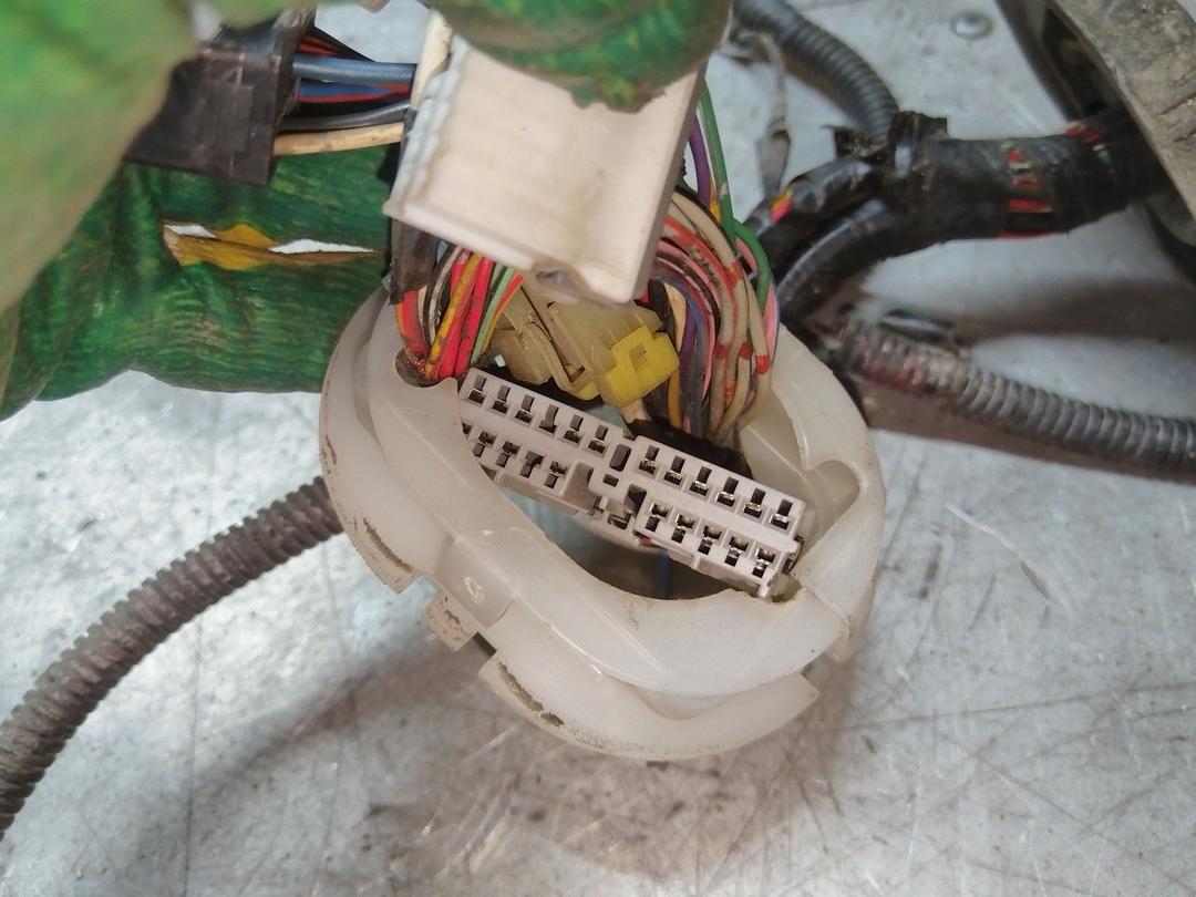 Проводка двигателя LL6O2Y Mitsubishi Carisma - Фото 28