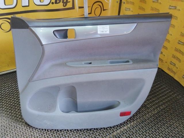 Обшивка двери передней правой (дверная карта) FSL5RN Toyota Avensis Verso