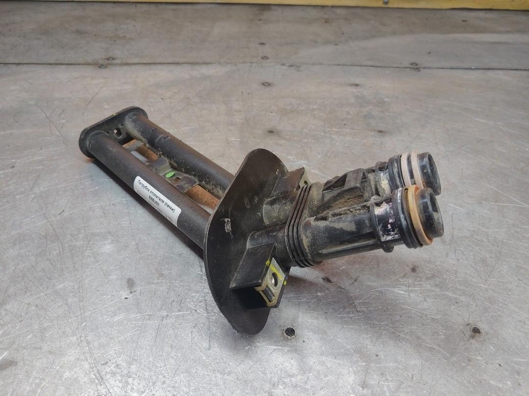 Патрубок отопителя (печки) E6BU8N Renault Laguna