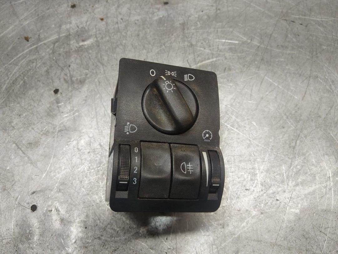 Переключатель света HR2627 Opel Astra