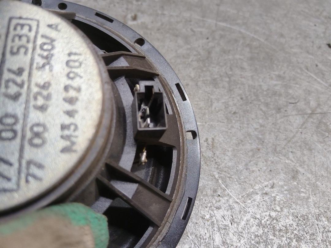 Динамик двери передней правой 9YAQ9U Renault Laguna купить в магазине запчастей бу