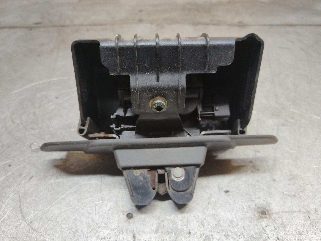 Замок багажника C07901 Saab 9-3 - Фото 2