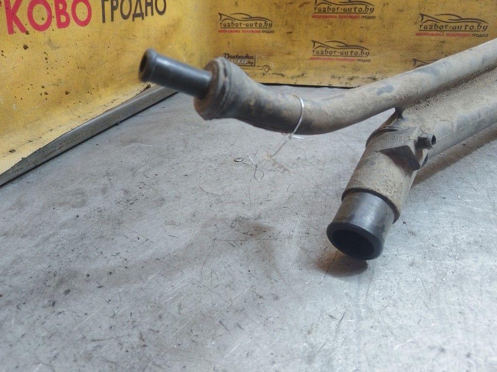 Горловина топливного бака 8S35CF Toyota Corolla Verso - Фото 4