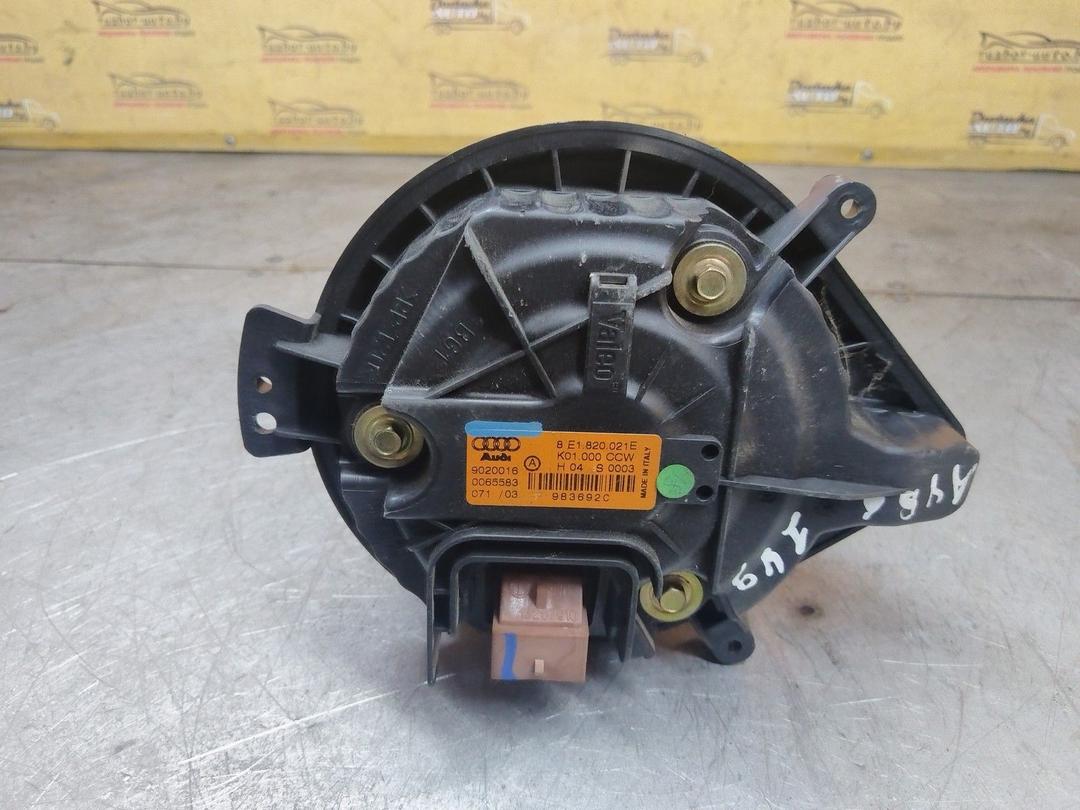 Моторчик печки WY50OU Audi A4 - Фото 3