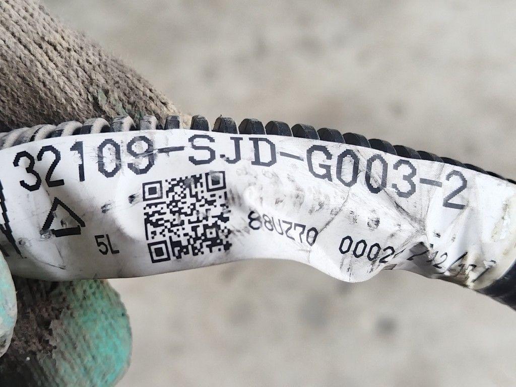 Проводка крышки багажника SLWAVP Honda FR-V - Фото 5