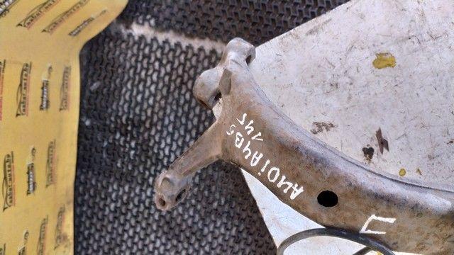 Кулак поворотный правый FM0JQC Audi A4 купить на авторазборке