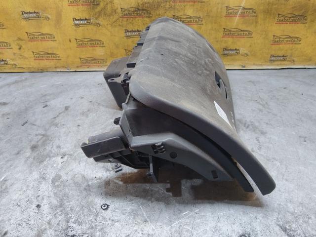 Бардачок XYNBL8 Citroen C4 Picasso купить в магазине запчастей бу