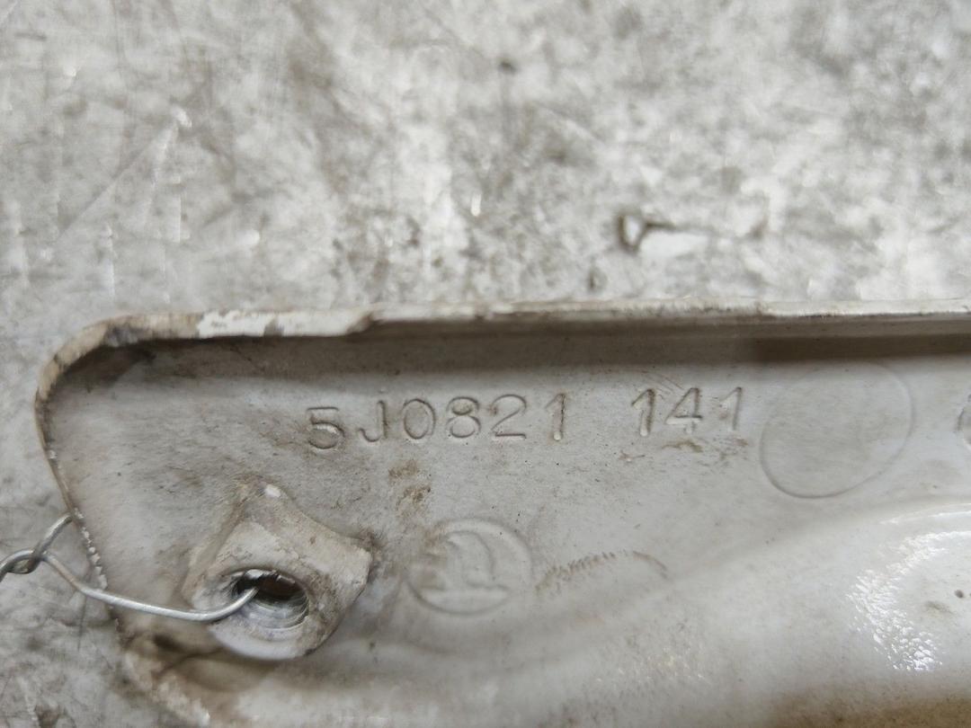 Кронштейн крепления крыла переднего левого 4IJRAM Skoda Fabia купить в магазине запчастей бу