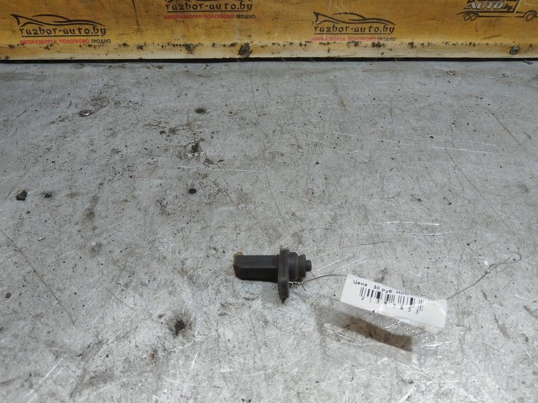 Выключатель концевой (концевик) VTLJ99 Audi 100 - Фото 1