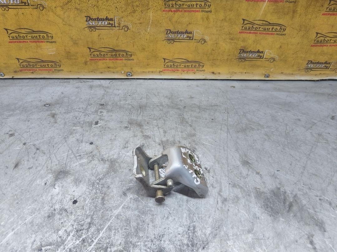 Петля двери задней левой RUNE2X Peugeot 307 купить в магазине запчастей бу