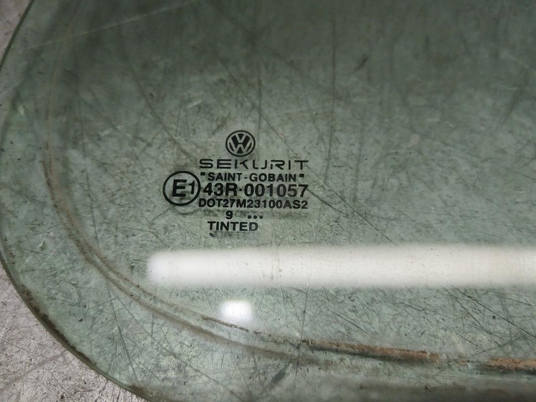 Стекло двери задней правой S5RX0O Volkswagen Golf - Фото 2